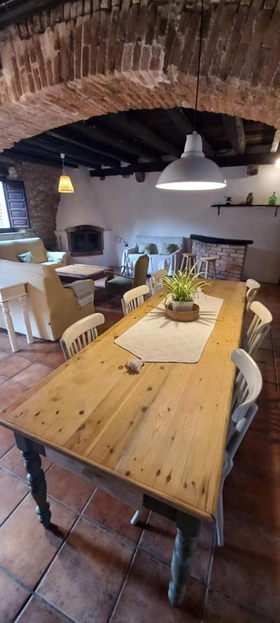 فيلا La Fabrica De Targarona San Pedro de Torelló المظهر الخارجي الصورة